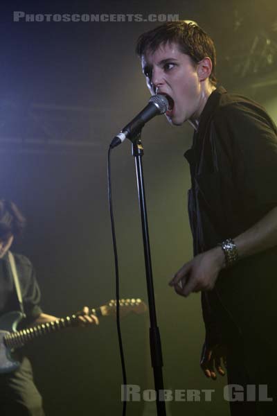 SAVAGES - 2012-11-09 - PARIS - La Boule Noire - Camille Berthomier - Gemma Thompson